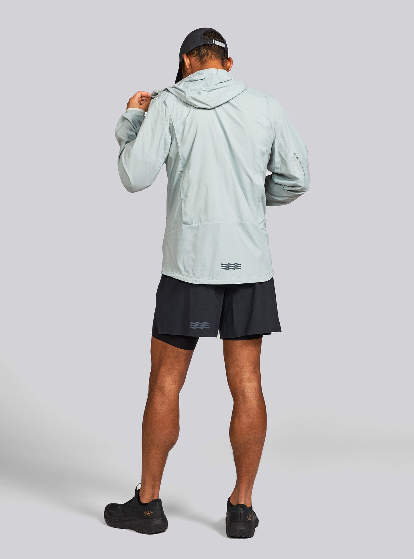 M's Zephyrunner Wind Shell