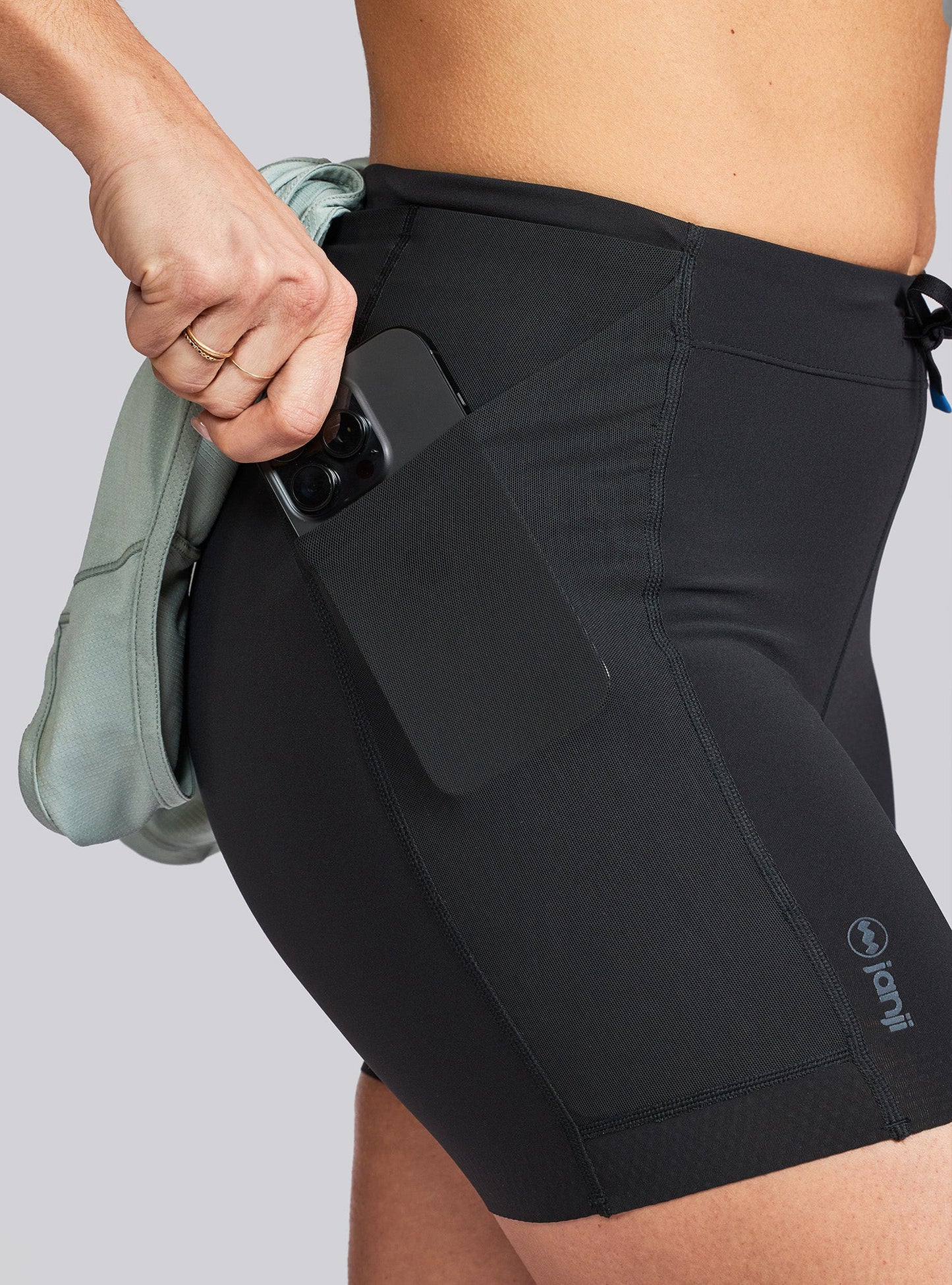 W's 4" Trail Short